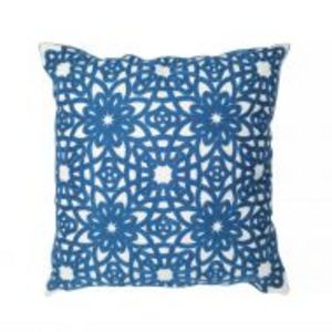 Create Home tyyny Kukka 45x45 cm sininen.. tuote hintaan 5€ liikkeestä Halonen