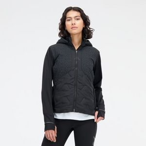 Impact Run Luminous Heat Jacket                           Women's Jackets tuote hintaan 140€ liikkeestä New Balance