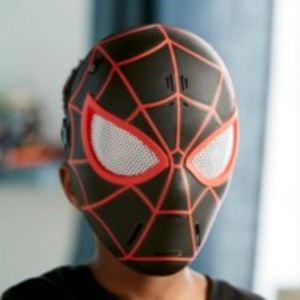 Miles Morales Mask, Spider-Man: Across the Spider-Verse tuote hintaan 38€ liikkeestä Disney Store