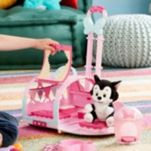 Minnie Mouse Pet Carrier tuote hintaan 30€ liikkeestä Disney Store