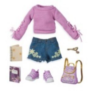 Disney Store Disney ily 4EVER Fashion Pack Inspired by Rapunzel, Tangled tuote hintaan 18€ liikkeestä Disney Store