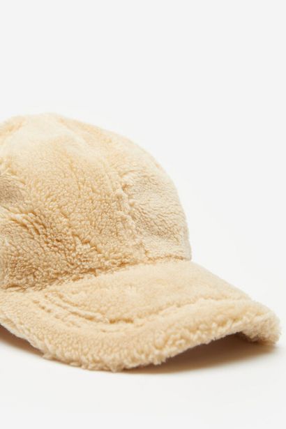Baseball cap with faux shearling -tarjous hintaan 9,99€