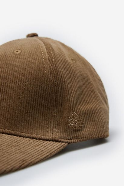 Embroidered baseball cap -tarjous hintaan 12,99€