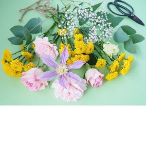 Avoin kukkatuote tuote hintaan 35€ liikkeestä Interflora