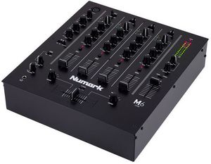 Numark M6 USB -DJ-mikseri tuote hintaan 190€ liikkeestä Verkkokauppa