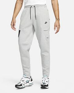 Nike Sportswear Tech Fleece tuote hintaan 68,97€ liikkeestä Nike
