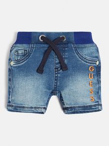 Pull on shorts tuote hintaan 50€ liikkeestä GUESS