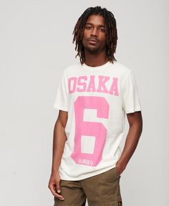 Osaka 6 Kiss Print -T-paita tuote hintaan 39,99€ liikkeestä Superdry