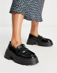ASOS DESIGN Moonlight chunky loafers in black tuote hintaan 11,5€ liikkeestä Asos