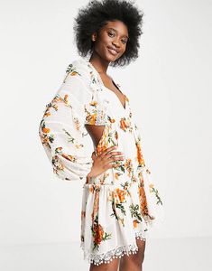 ASOS DESIGN lace insert tiered mini dress with trim detail in floral print tuote hintaan 27€ liikkeestä Asos